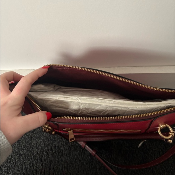 Red Coach satchel bag - Picture 5 of 5